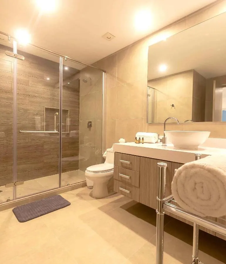 One Br Great Location, Large Roof Pool With Beautiful Views, Gym Included! Villa Playa del Carmen Holiday home