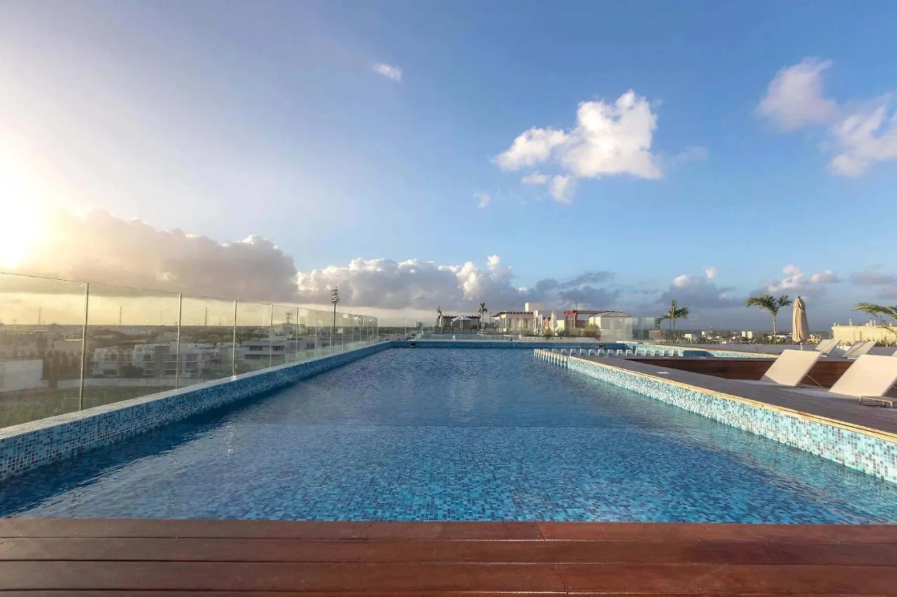 Holiday home One Br Great Location, Large Roof Pool With Beautiful Views, Gym Included! Villa Playa del Carmen Mexico